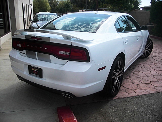 ChargerWhite2011/25e43a.JPG