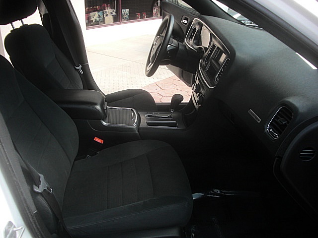 ChargerWhite2011/25e42a.JPG