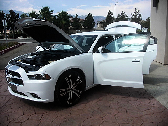 ChargerWhite2011/25e43a.JPG