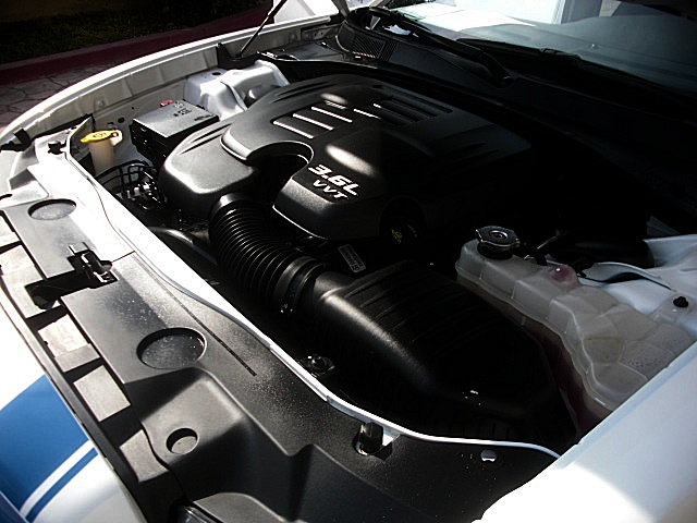 ChargerWhite2011/25e62.JPG