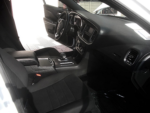 ChargerWhite2011/25e62.JPG