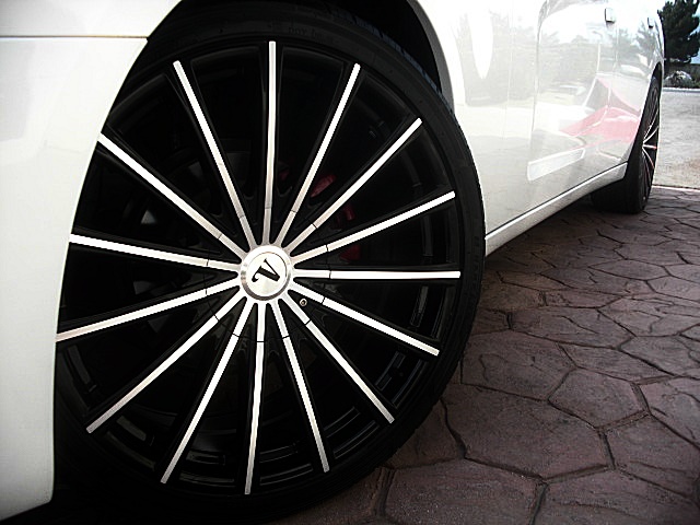 ChargerWhite2011/25e14.JPG