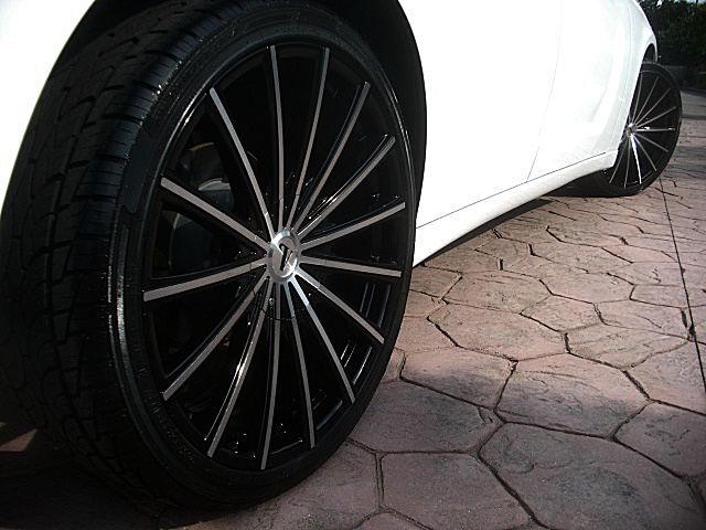 ChargerWhite2011/25e14.JPG