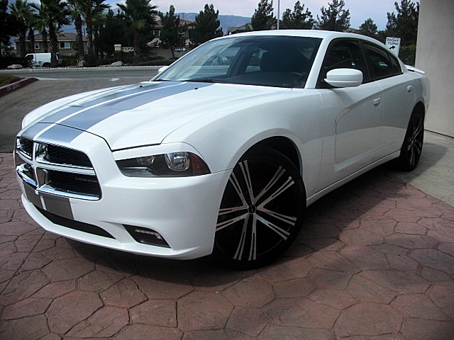 ChargerWhite2011/25e43a.JPG