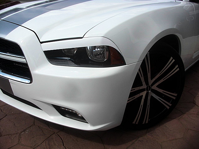 ChargerWhite2011/25e42a.JPG