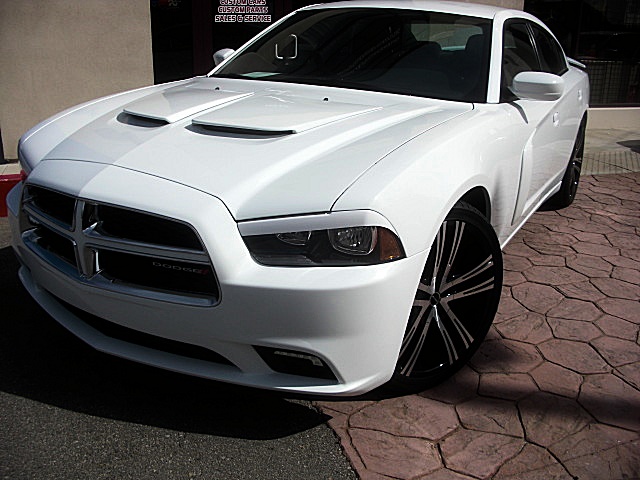 ChargerWhite2011/25s23.JPG