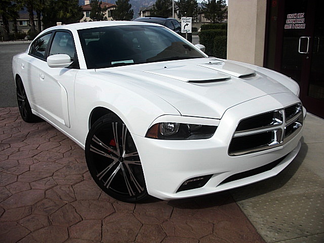ChargerWhite2011/25s64.JPG