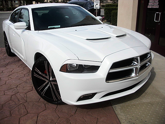 ChargerWhite2011/25s64.JPG