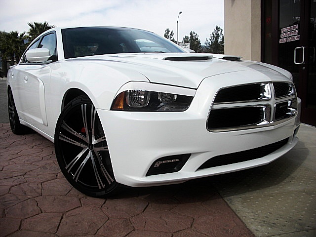 ChargerWhite2011/25s64.JPG