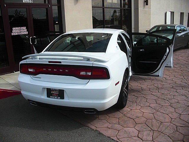 ChargerWhite2011/25s64.JPG