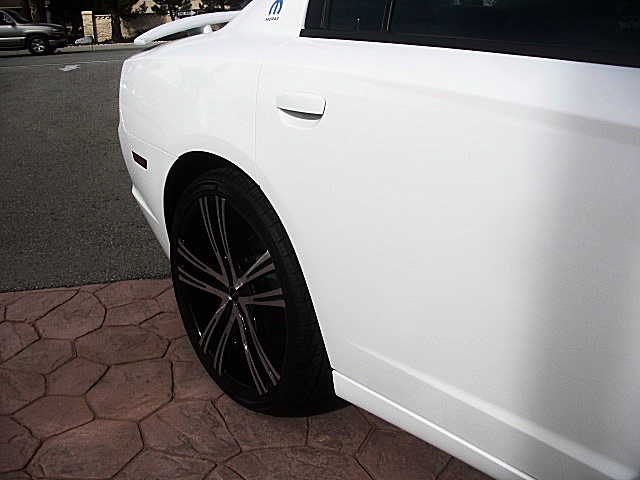 ChargerWhite2011/25s73.JPG