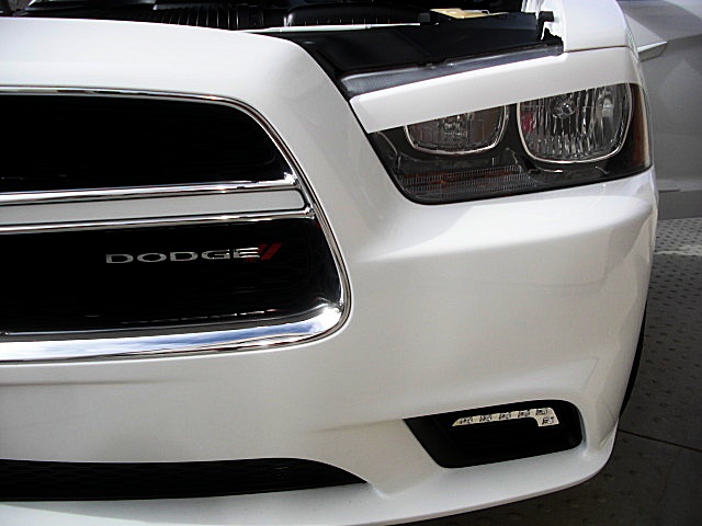 ChargerWhite2011/25s73.JPG