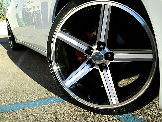ChargerWhite2011/25v42.JPG