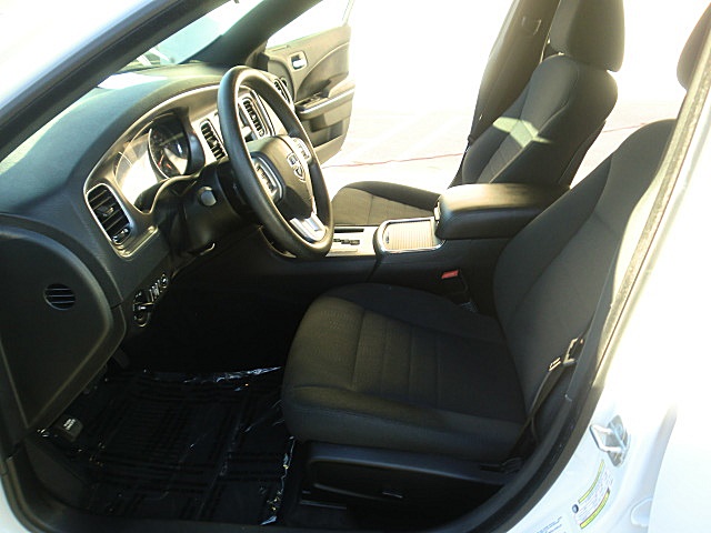ChargerWhite2011/25v42.JPG