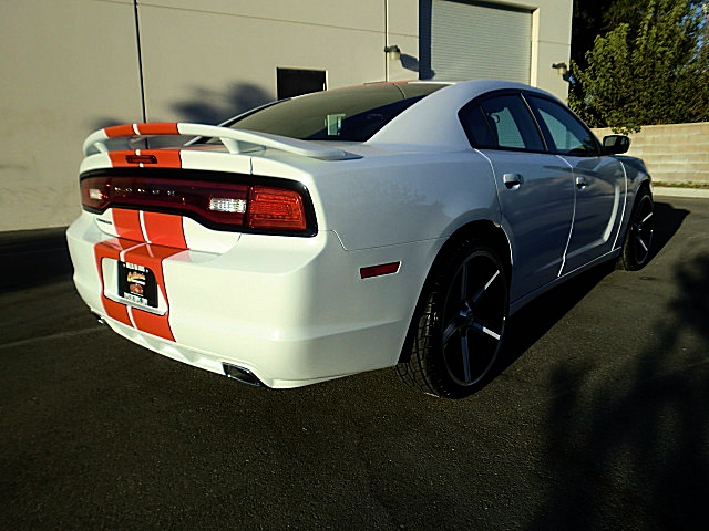 ChargerWhite2011/25v46.JPG