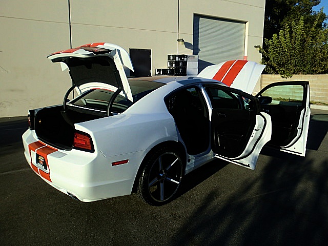 ChargerWhite2011/25v46.JPG