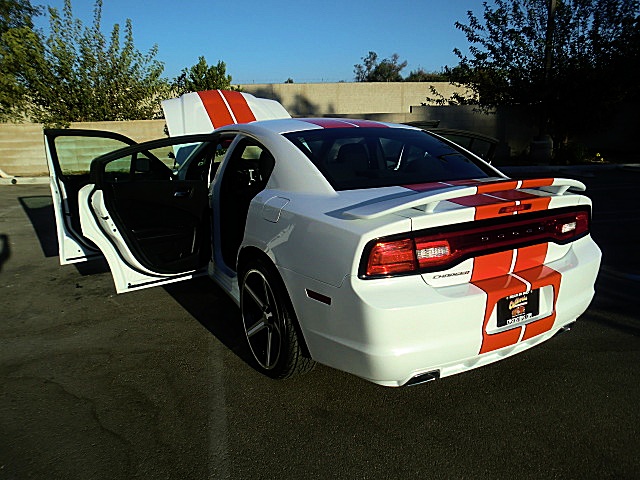 ChargerWhite2011/25v46.JPG