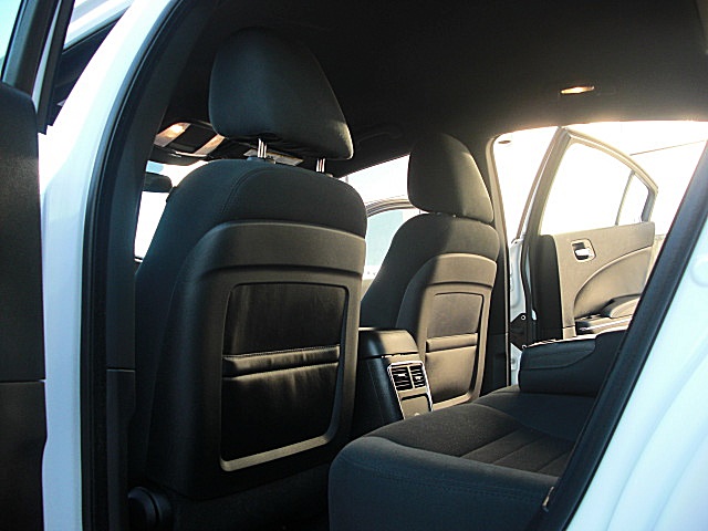 ChargerWhite2011/28a8.JPG