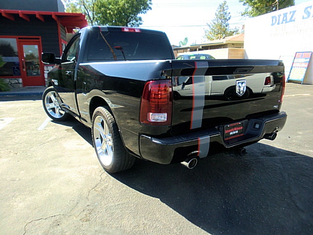 DECALS/stripesRamTk14.JPG
