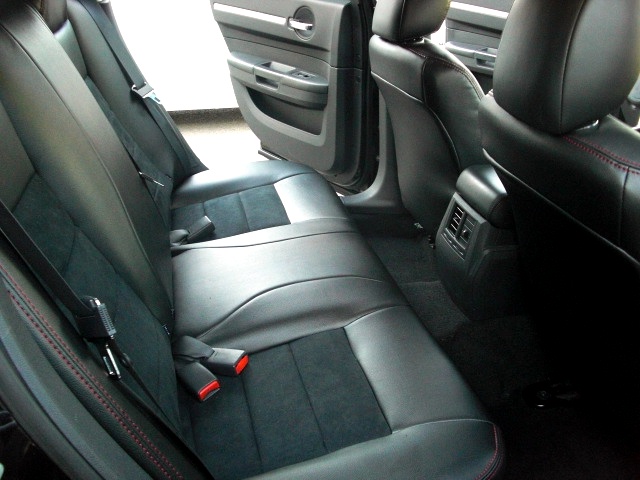 Interiors/InteriorRTrear.jpg