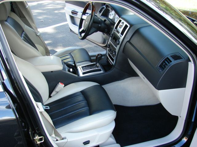 Interiors/matsDUB1.jpg