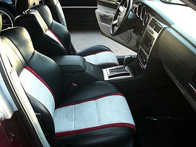 Interiors/InteriorRTrear.jpg