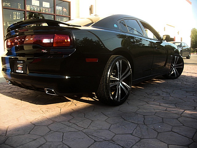 RTchar13blkBase/25c79.JPG