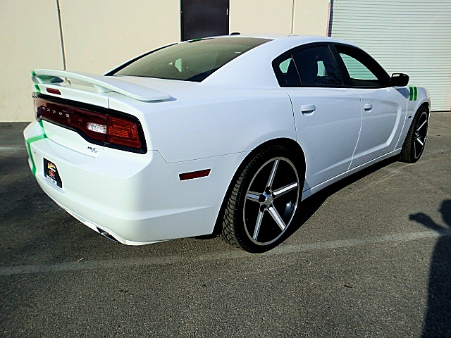 RTchargerWhite13/26a44.JPG