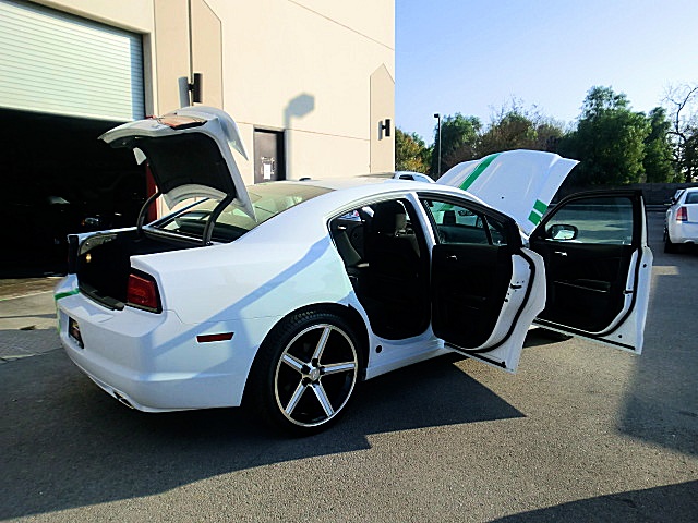 RTchargerWhite13/26a44.JPG
