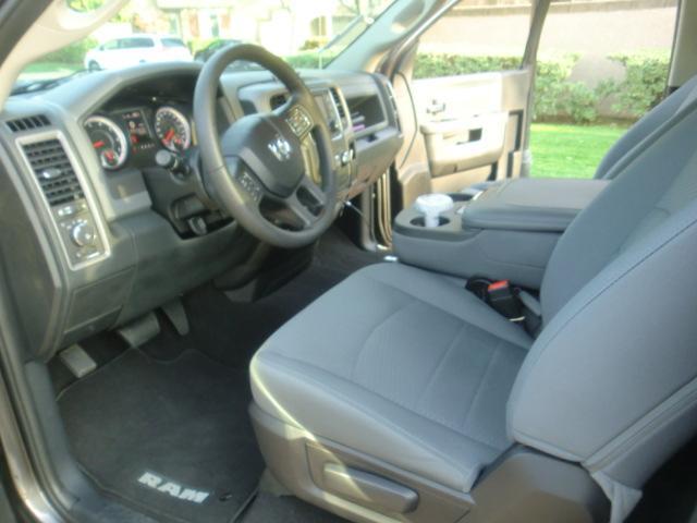 RamGrayRegCab/2a28.jpg