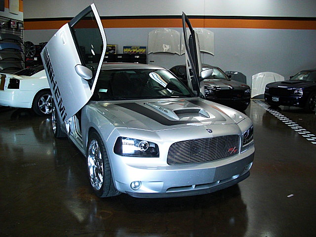 SHOWROOMCARS/17aa.JPG