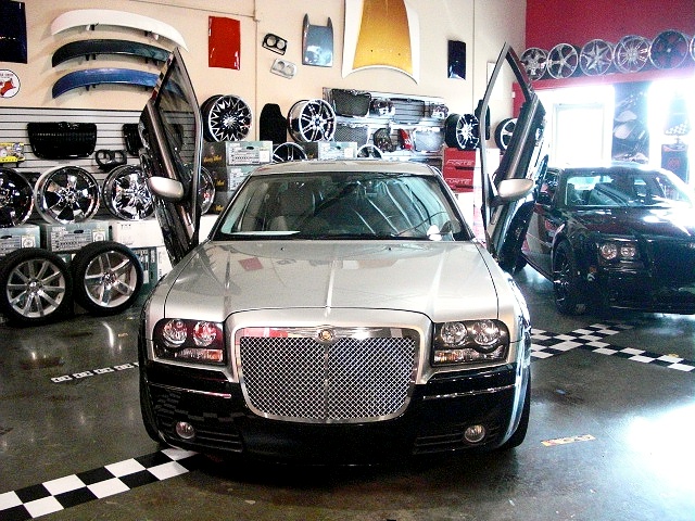 SHOWROOMCARS/new80s.jpg