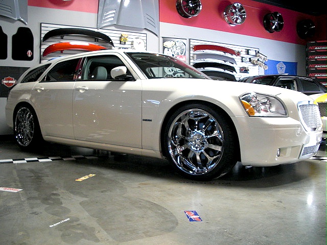 SHOWROOMCARS/new511.jpg