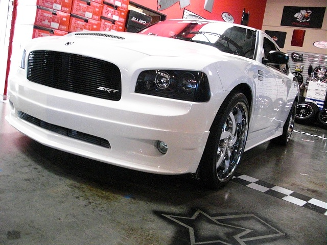 SHOWROOMCARS/new76s.jpg