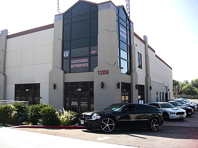 SHOWROOMCARS/store22nw.JPG