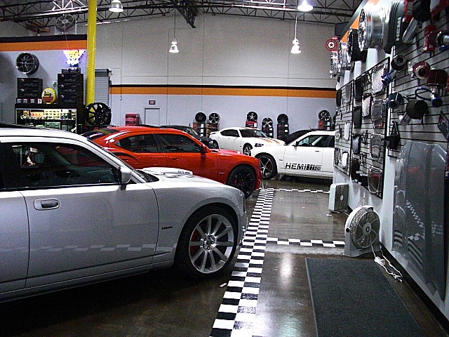 SHOWROOMCARS/store5aa.JPG