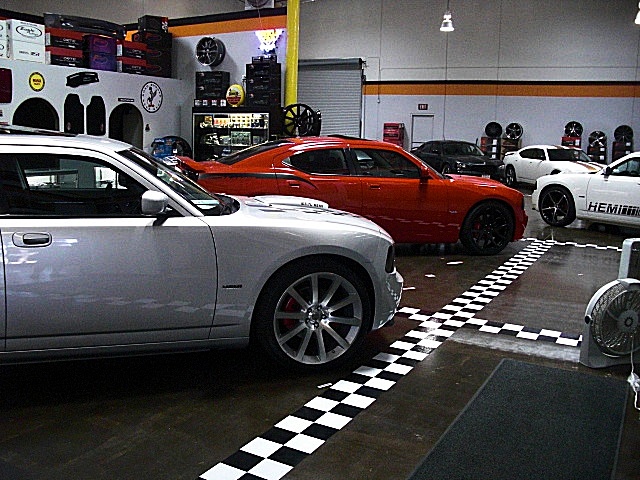 SHOWROOMCARS/store5aa.JPG