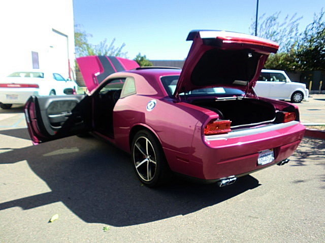 SRT8ChallPurple/27a40.JPG