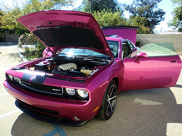 SRT8ChallPurple/27a40.JPG