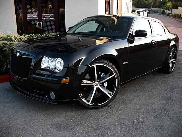 SRT8black300/1b110.JPG