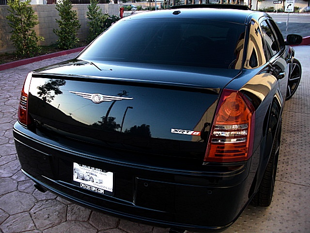 SRT8black300/1b147.JPG