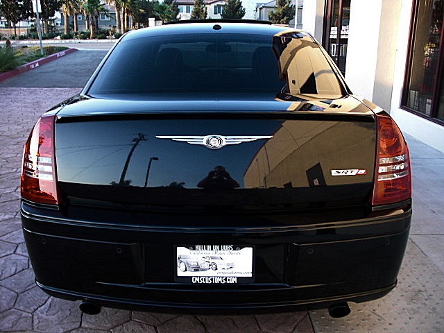 SRT8black300/1b147.JPG