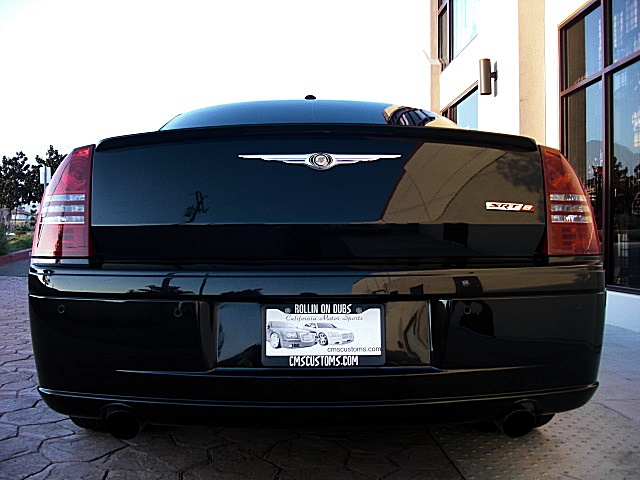 SRT8black300/1b147.JPG