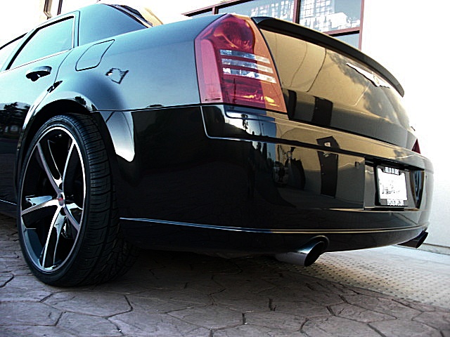SRT8black300/1b165.JPG