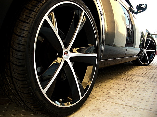 SRT8black300/1b165.JPG