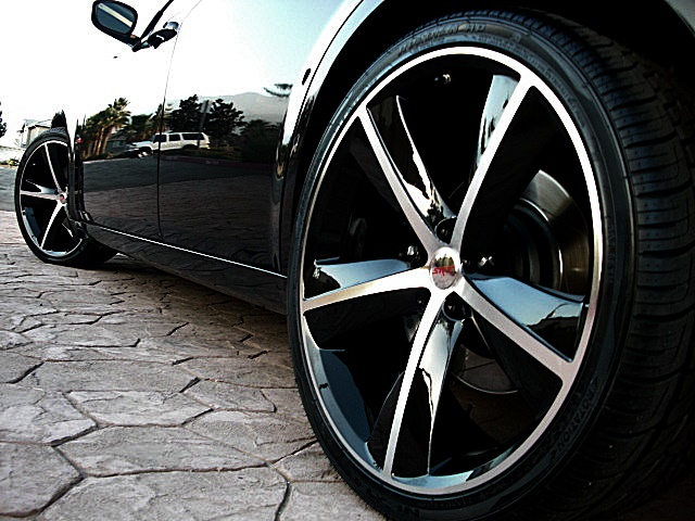 SRT8black300/1b165.JPG