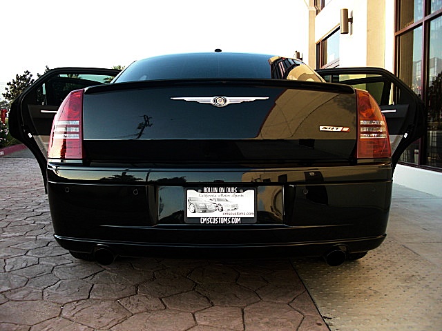 SRT8black300/1b147.JPG