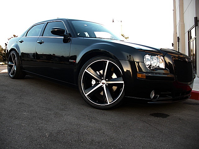 SRT8black300/1b147.JPG
