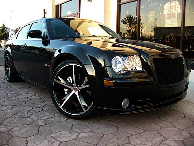SRT8black300/1b147.JPG