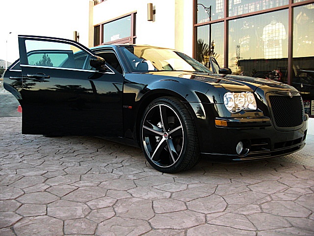 SRT8black300/1b167.JPG